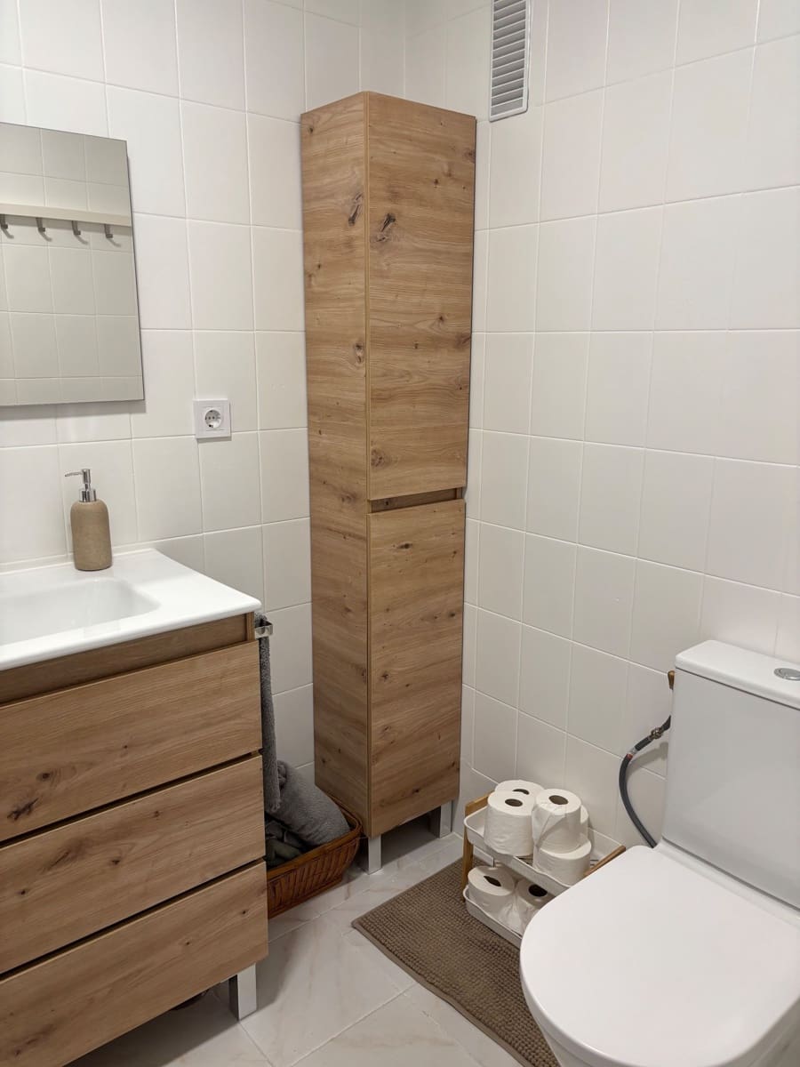 Appartement de 3 chambres à louer à Arenales del Sol avec piscine garage - 1 000 € (Ref: 10030043)