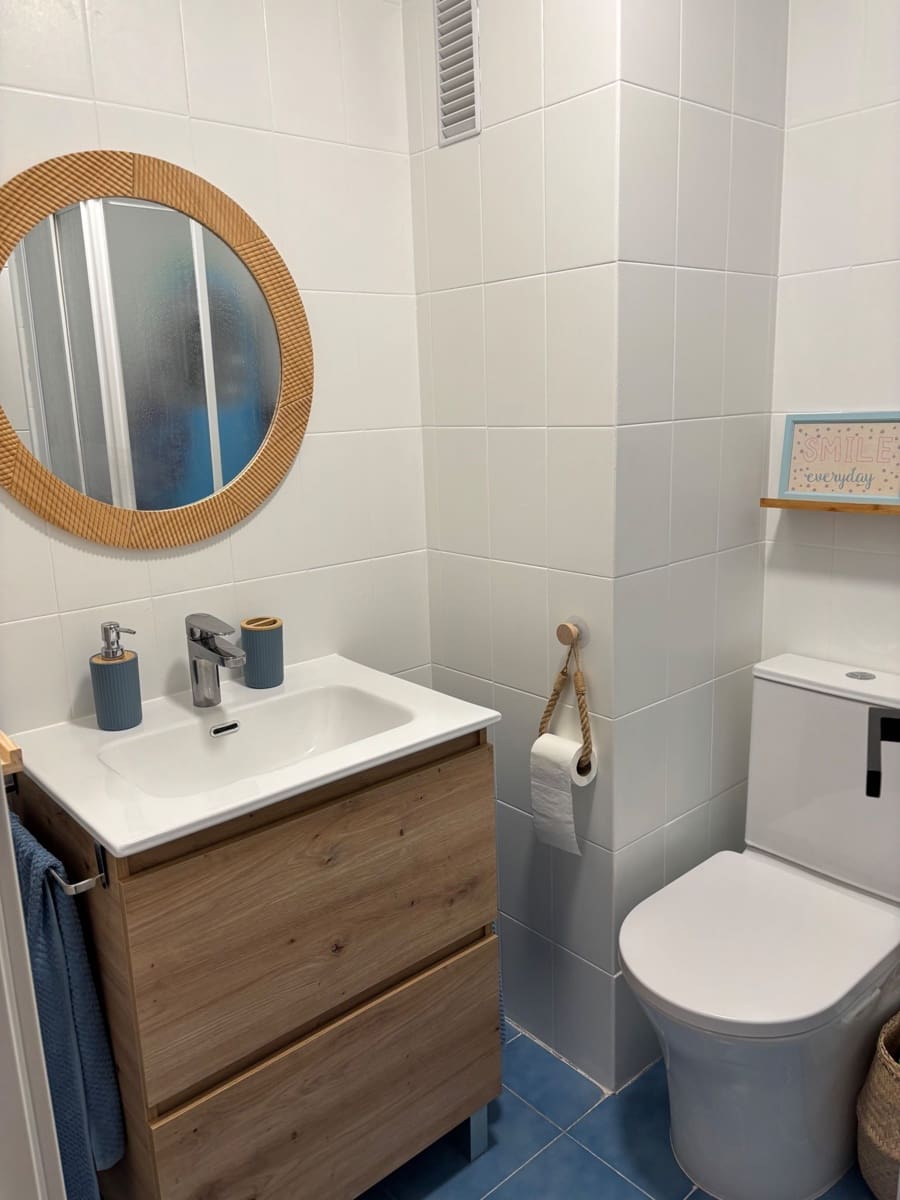 Appartement de 3 chambres à louer à Arenales del Sol avec piscine garage - 1 000 € (Ref: 10030043)