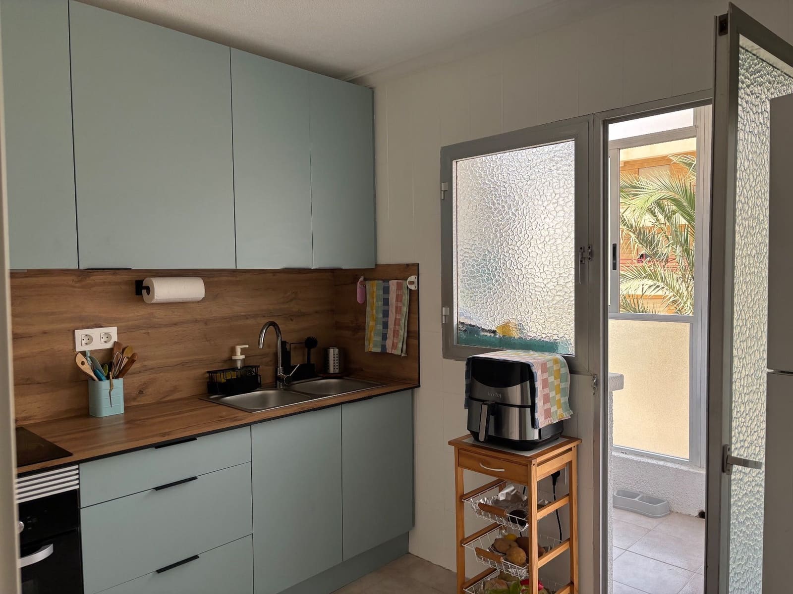 Appartement de 3 chambres à louer à Arenales del Sol avec piscine garage - 1 000 € (Ref: 10030043)