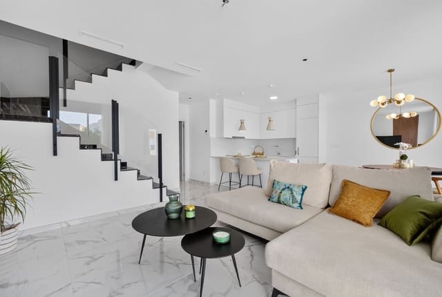 4 slaapkamer Villa te huur in Guardamar del Segura met zwembad garage - € 2.250 (Ref: 10046831)