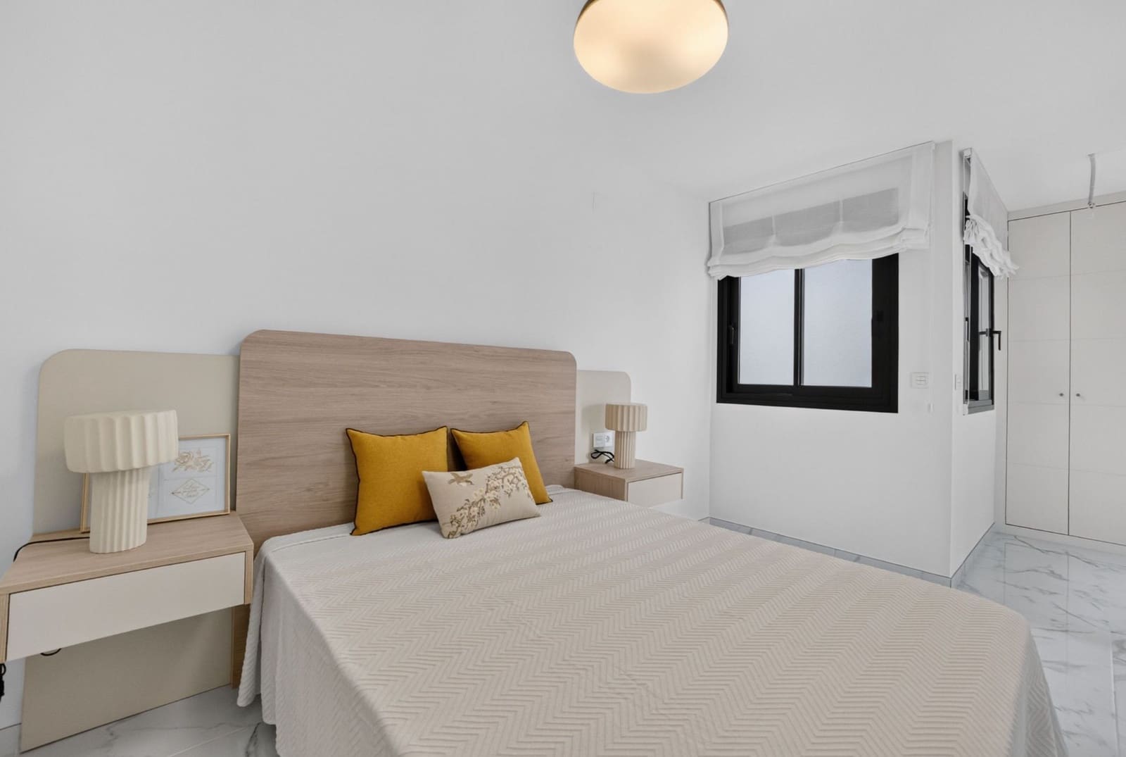 4 makuuhuone Huvila vuokrattavana paikassa Guardamar del Segura mukana uima-altaan 
autotalli - 2 250 € (Ref: 10046831)