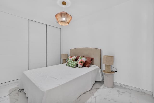 4 slaapkamer Villa te huur in Guardamar del Segura met zwembad garage - € 2.250 (Ref: 10046831)