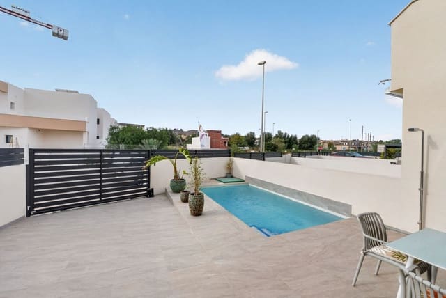 4 slaapkamer Villa te huur in Guardamar del Segura met zwembad garage - € 2.250 (Ref: 10046831)