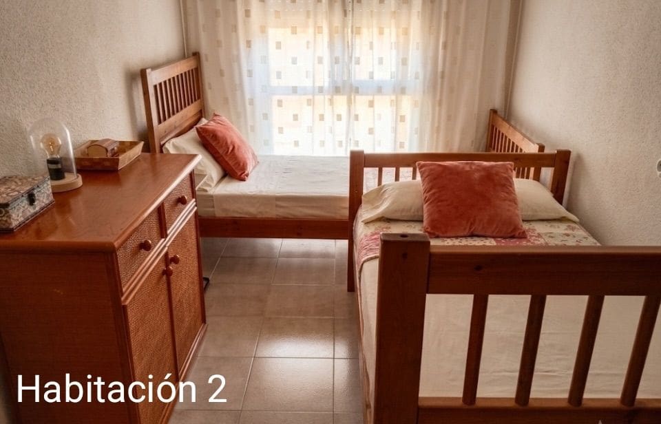 3 bedroom Apartment for rent in Arenales del Sol with pool garage - € 900 (Ref: 10054674)