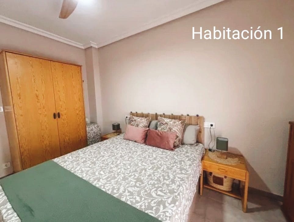 3 bedroom Apartment for rent in Arenales del Sol with pool garage - € 900 (Ref: 10054674)