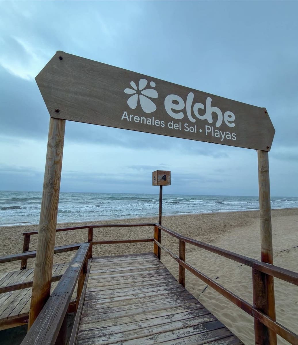 3 bedroom Apartment for rent in Arenales del Sol with pool garage - € 900 (Ref: 10054674)