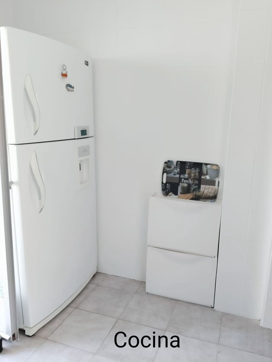 3 bedroom Apartment for rent in Arenales del Sol with pool garage - € 900 (Ref: 10054674)