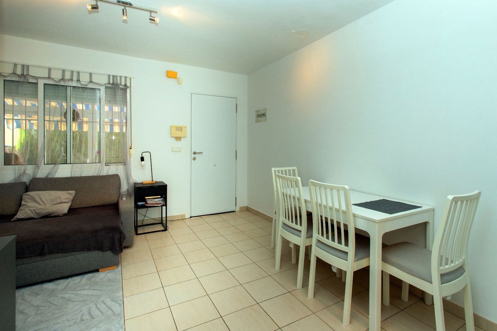 2 bedroom Apartment for rent in Villamartin with pool - € 850 (Ref: 10120500)