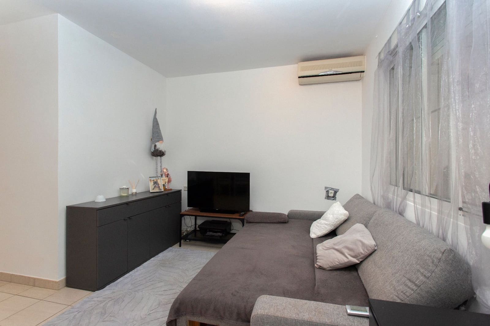 2 bedroom Apartment for rent in Villamartin with pool - € 850 (Ref: 10120500)