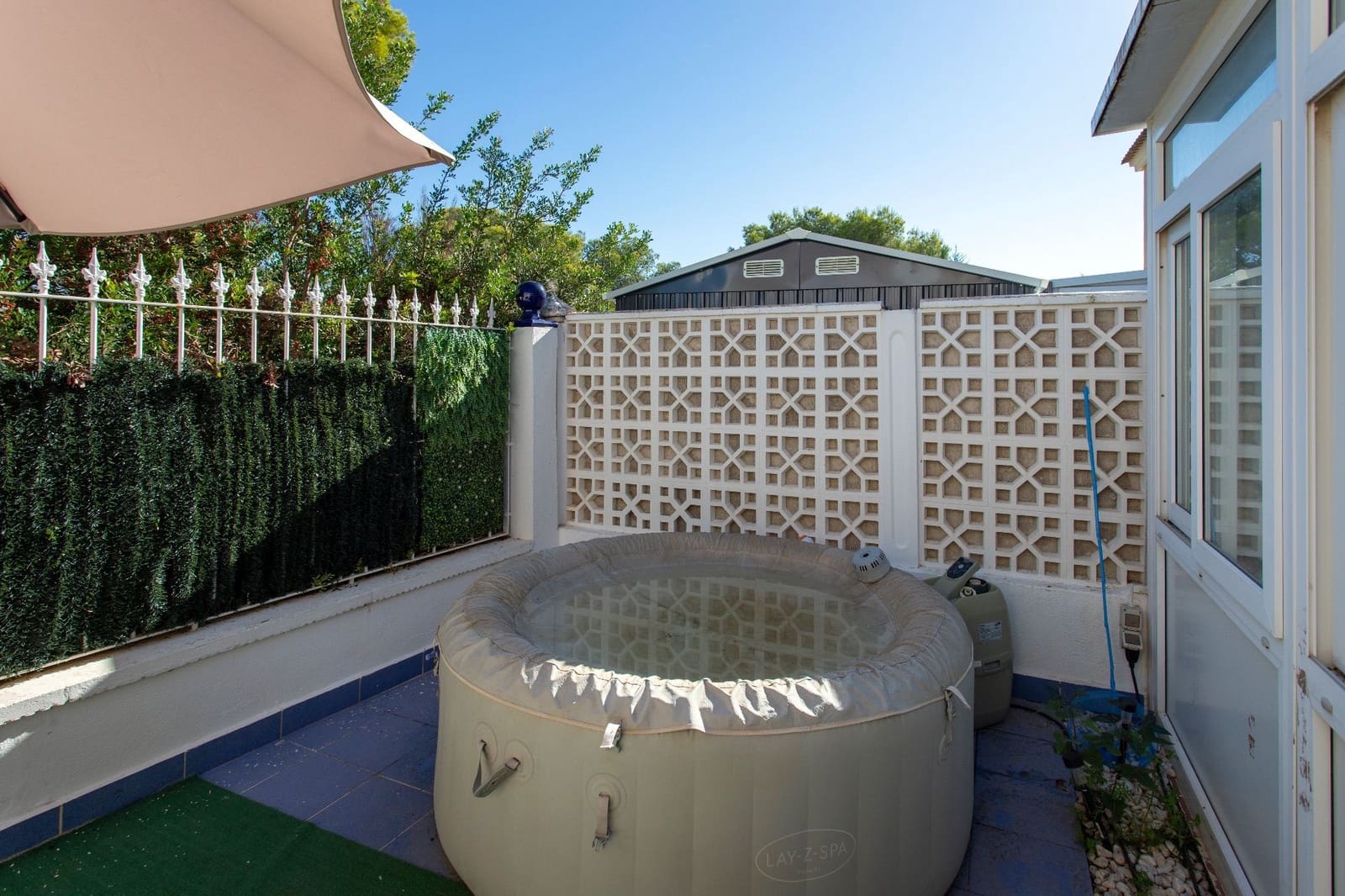 2 bedroom Apartment for rent in Villamartin with pool - € 850 (Ref: 10120500)