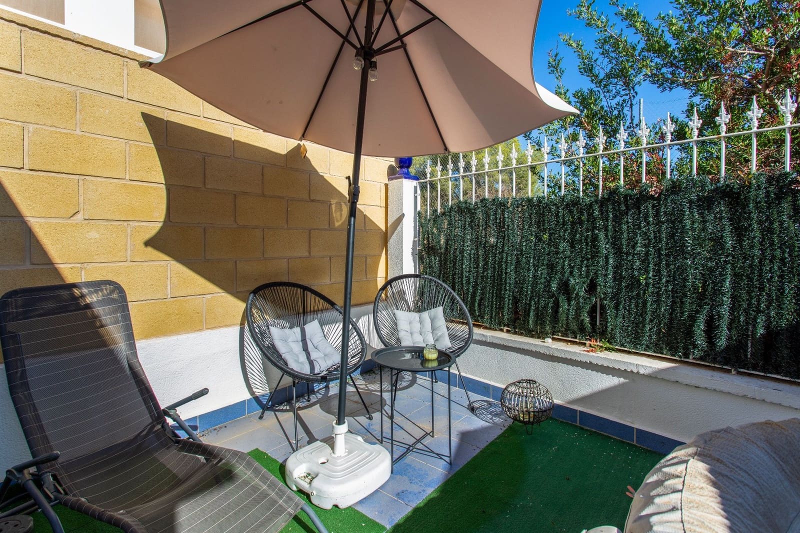 2 bedroom Apartment for rent in Villamartin with pool - € 850 (Ref: 10120500)