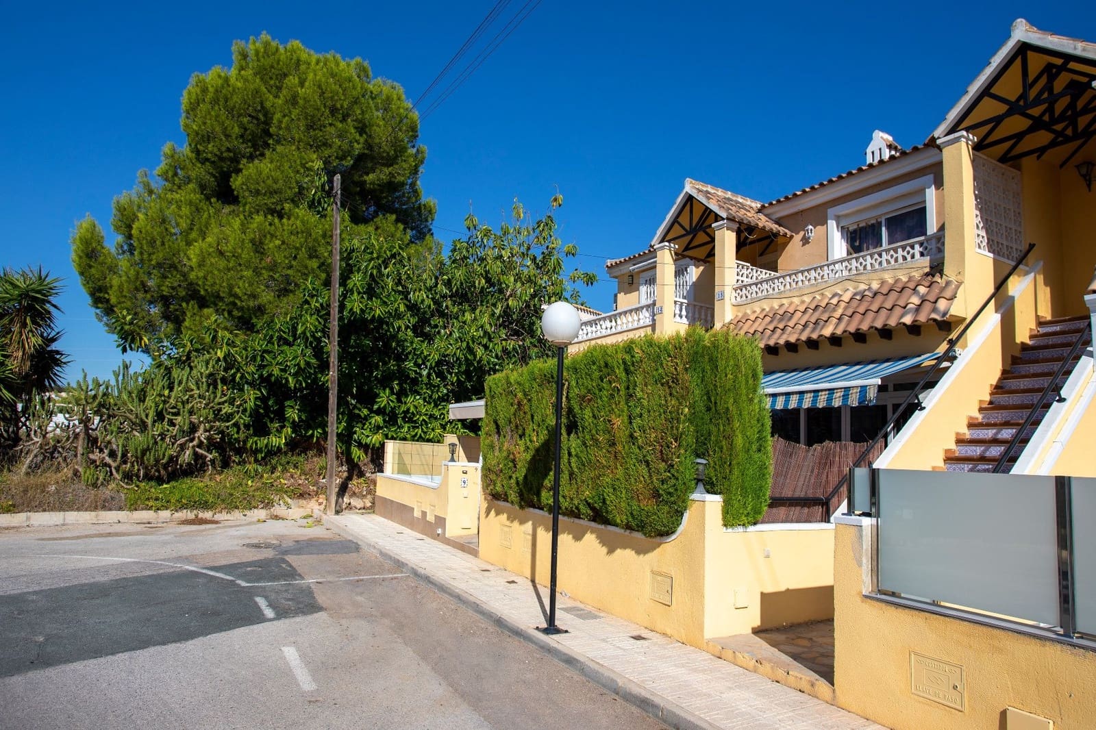 2 bedroom Apartment for rent in Villamartin with pool - € 850 (Ref: 10120500)