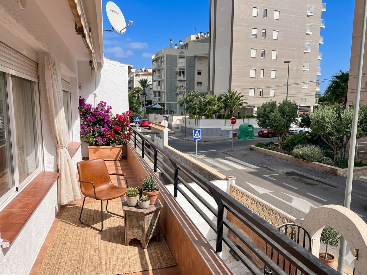 3 soveværelse Byhus til salg i Torrevieja med garage - € 170.000 (Ref: 10131209)