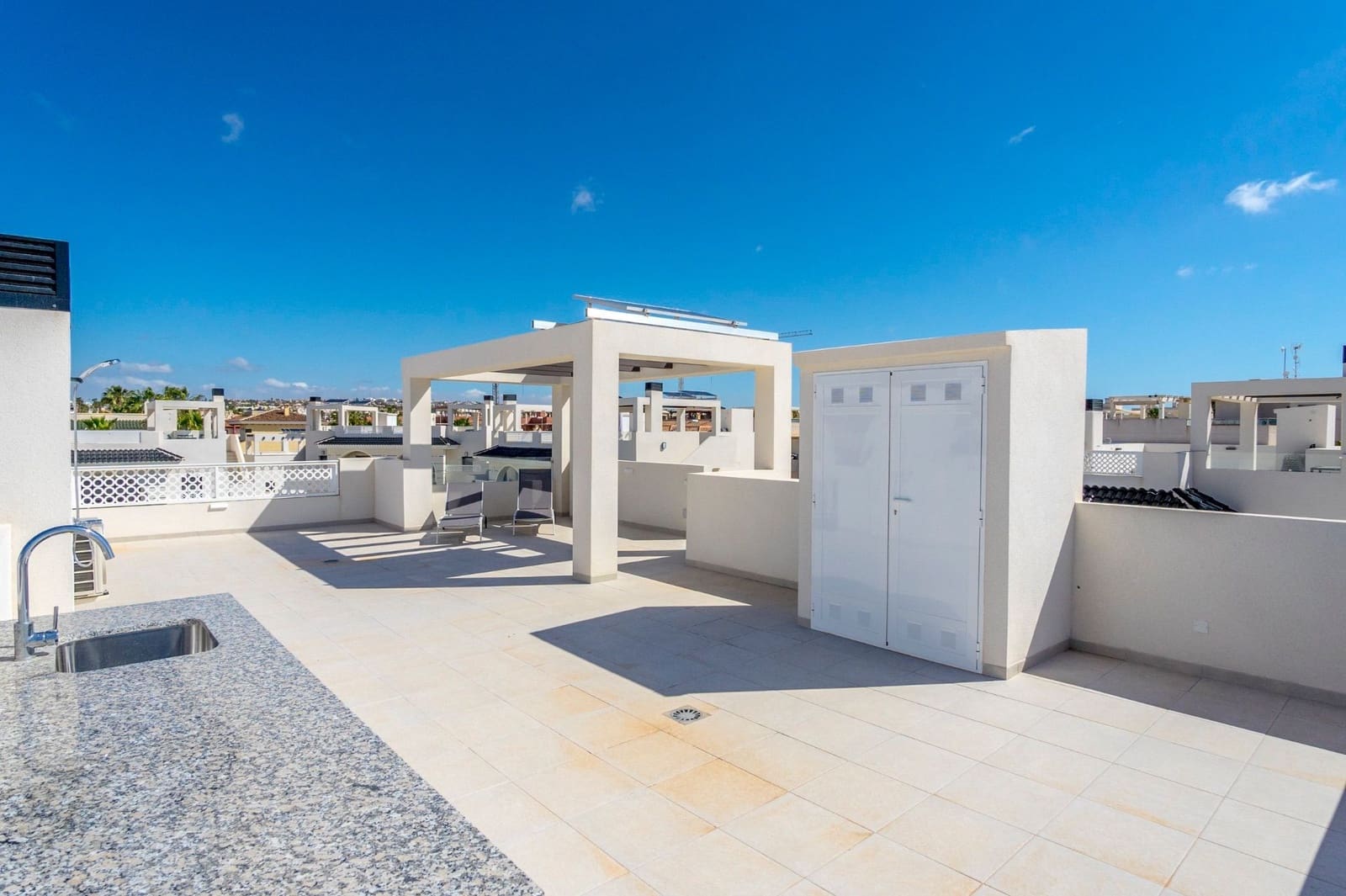 2 soverom Leilighet til leie i Ciudad Quesada med svømmebasseng garasje - € 1 500 (Ref: 10131210)