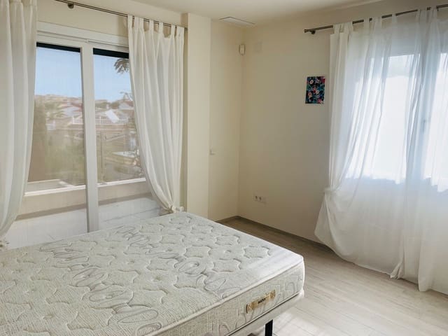 3 bedroom Villa for rent in Ciudad Quesada, Rojales with pool - € 1,200 (Ref: 10148297)