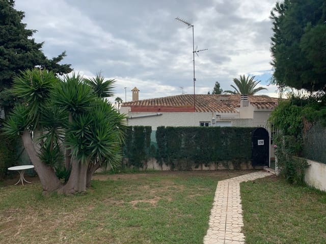 2 makuuhuone Huvila vuokrattavana paikassa Dehesa de Campoamor, Orihuela mukana uima-altaan 
autotalli - 700 € (Ref: 10166112)