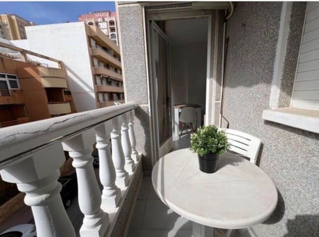 1 bedroom Apartment for rent in Playa de los Locos, Torrevieja - € 750 (Ref: 10174366)