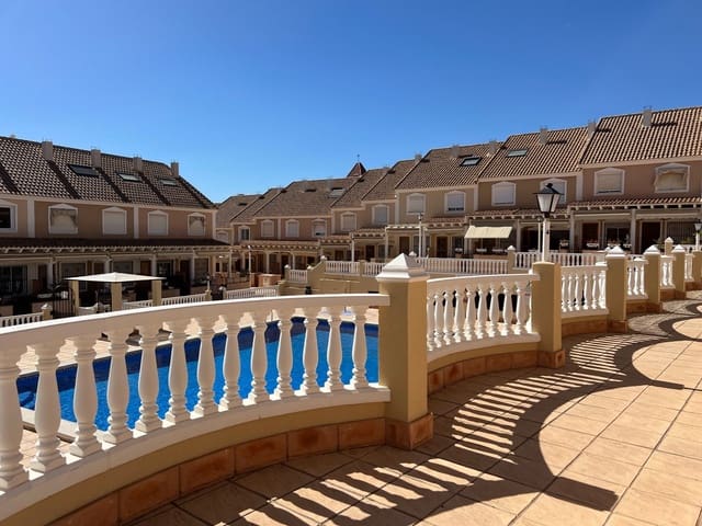 3 makuuhuone Bungalow vuokrattavana paikassa Calas Santiago Bernabéu, Santa Pola mukana uima-altaan 
autotalli - 800 € (Ref: 5325654)