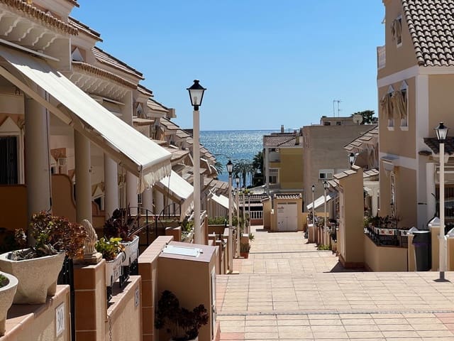 3 soveværelse Bungalow til leje i Calas Santiago Bernabéu, Santa Pola med swimmingpool garage - € 800 (Ref: 5325654)