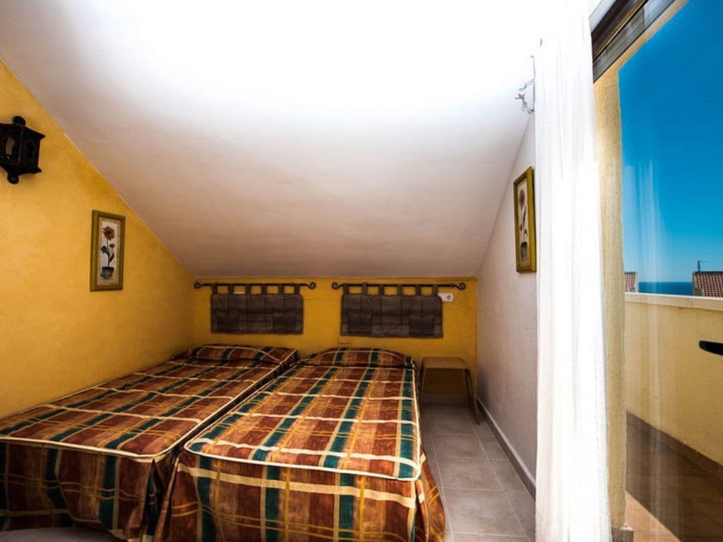 3 bedroom Semi-detached Villa for rent in Gran Alacant with pool garage - € 1,050 (Ref: 5756408)