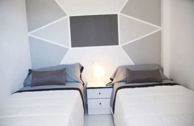 3 bedroom Bungalow for rent in Cañada del Molino, Torrevieja with pool - € 750 (Ref: 6983674)