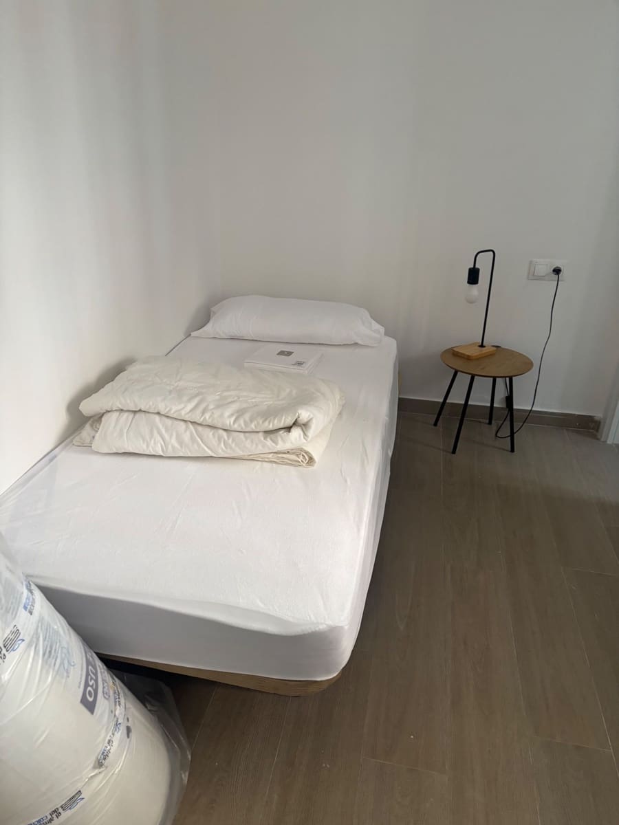 Casa de 3 habitaciones en Torrevieja en alquiler con garaje - 950 € (Ref: 7256197)