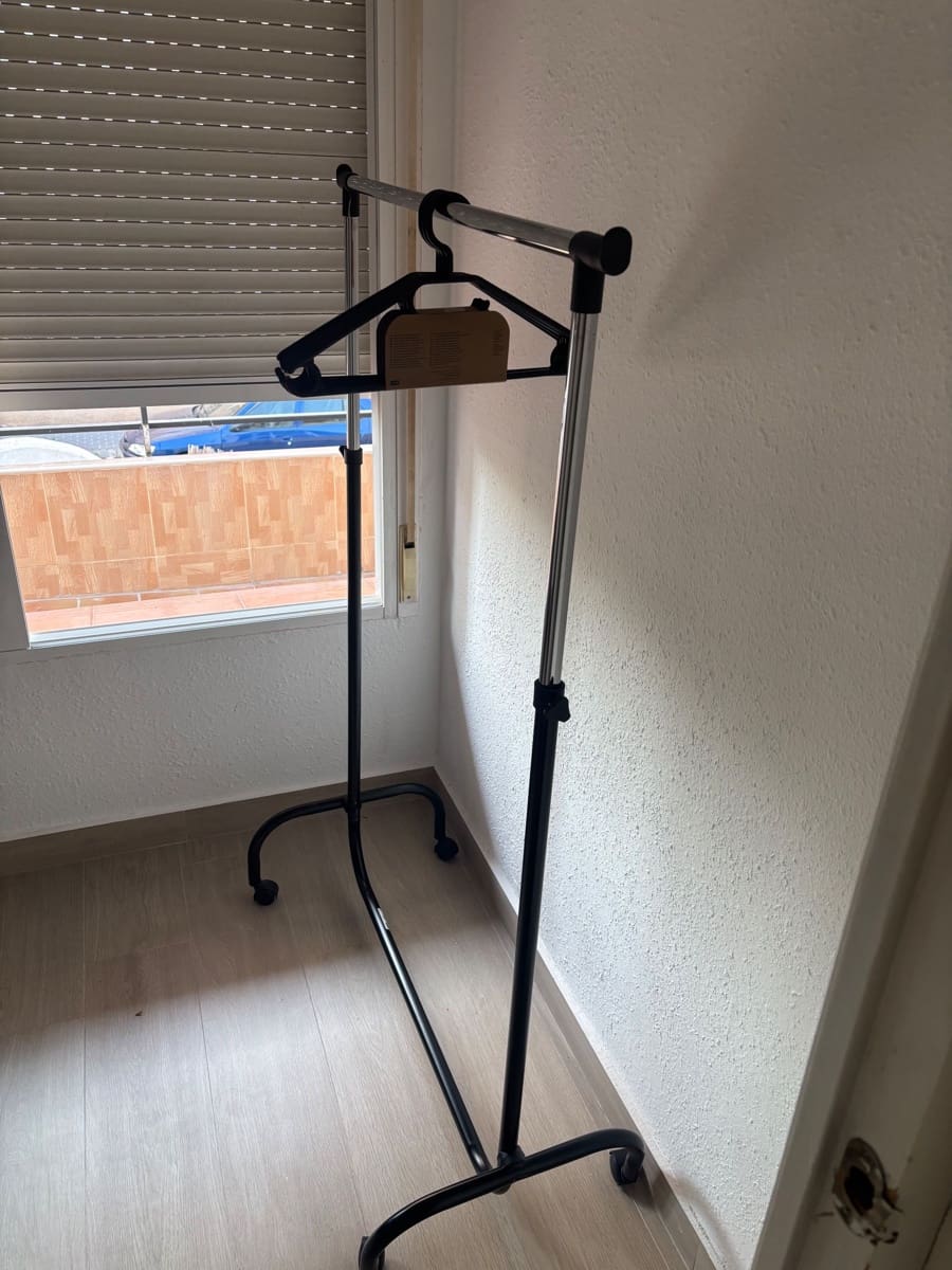 Casa de 3 habitaciones en Torrevieja en alquiler con garaje - 950 € (Ref: 7256197)