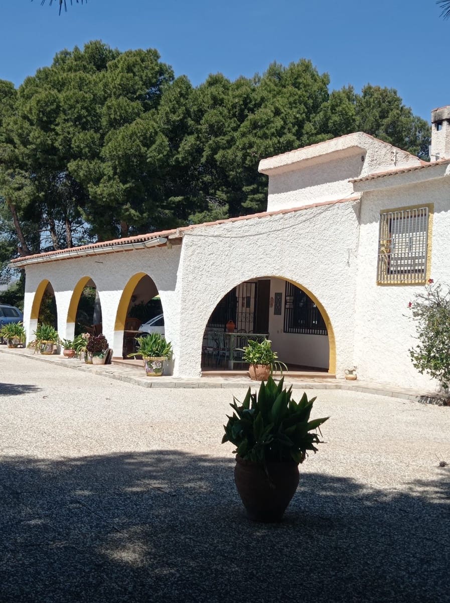 3 Zimmer Villa zu vermieten in Crevillente / Crevillent mit Garage - 1.600 € (Ref: 7634521)