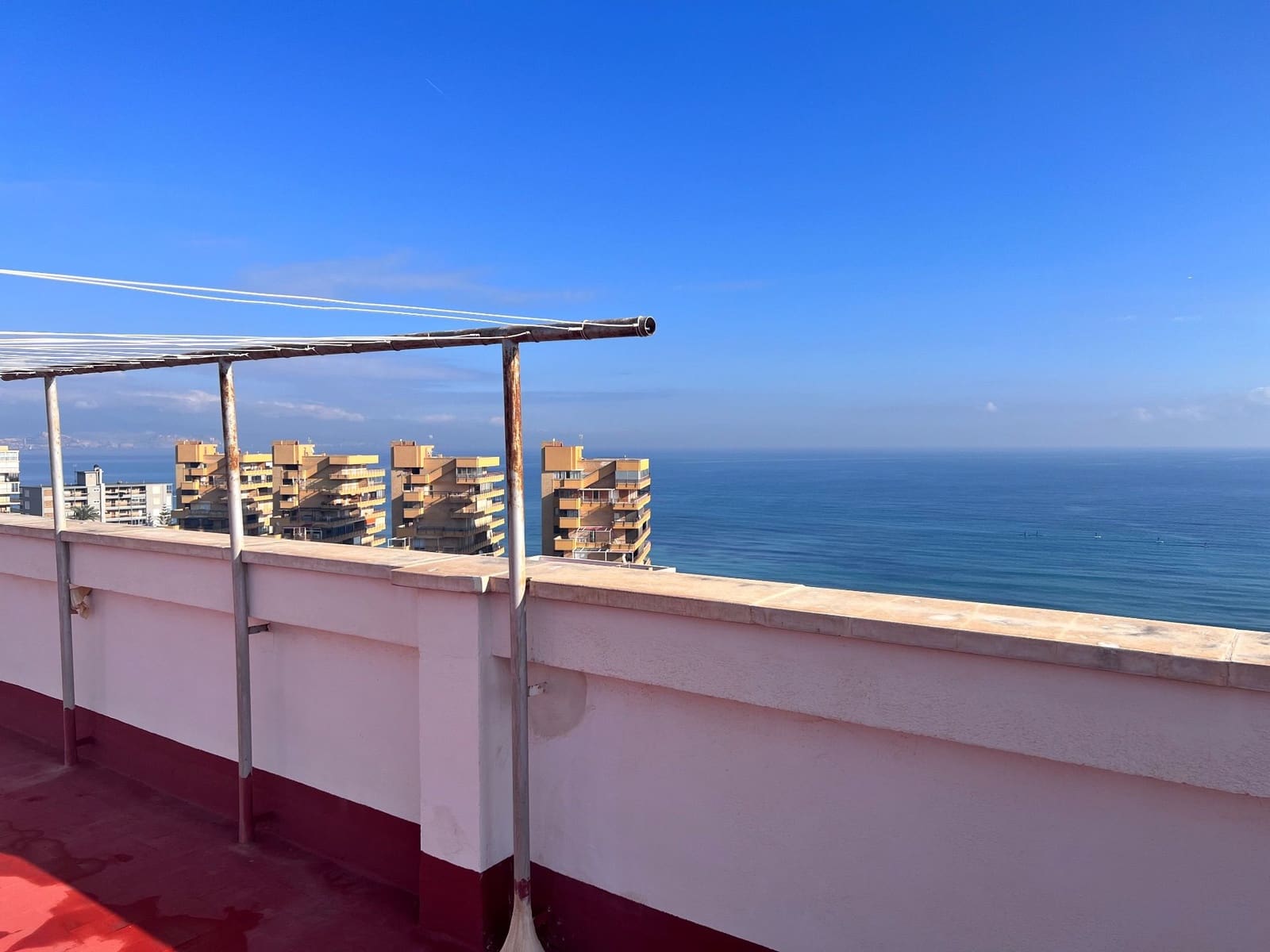 2 bedroom Apartment for rent in Arenales del Sol with pool garage - € 700 (Ref: 7739544)