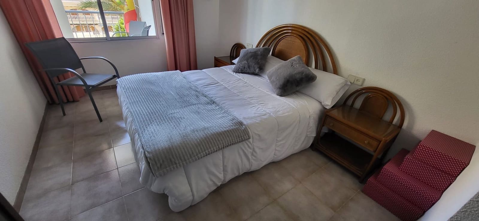 2 bedroom Apartment for rent in Arenales del Sol with pool garage - € 700 (Ref: 7739544)