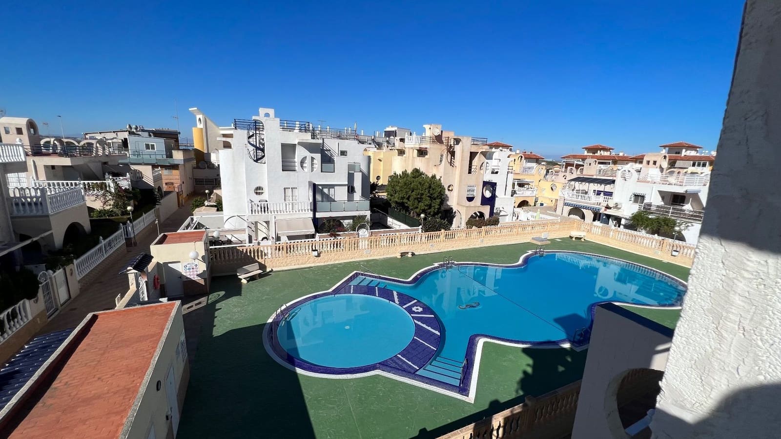 3 soverom Bungalow til leie i La Mata med svømmebasseng - € 750 (Ref: 7914379)