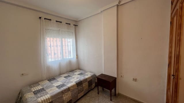 3 camera da letto Villetta Bifamiliare da affittare in Los Montesinos - 750 € (Rif: 8005719)