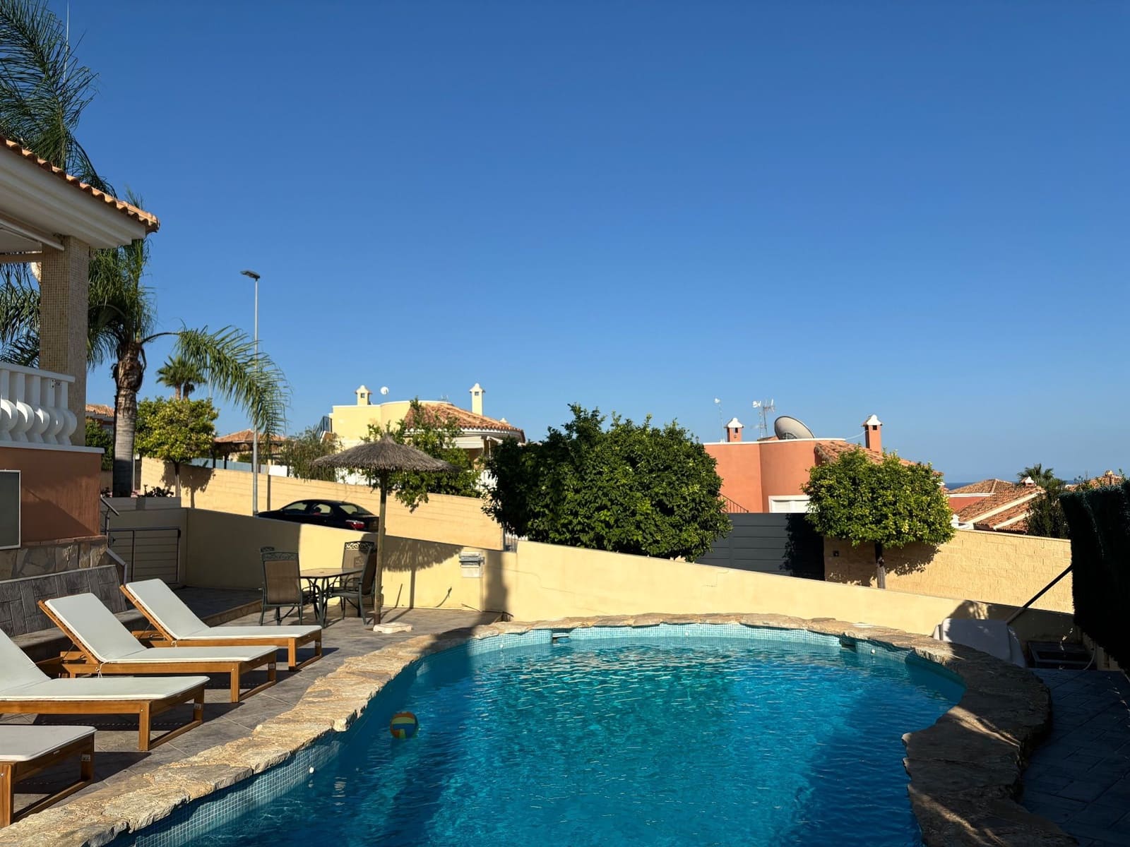 3 soveværelse Villa til leje i Muchamiel / Mutxamel med swimmingpool garage - € 1.800 (Ref: 8053333)