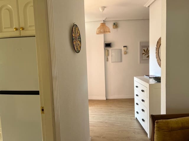 3 Zimmer Villa zu vermieten in El Campello mit Pool Garage - 2.200 € (Ref: 8060729)