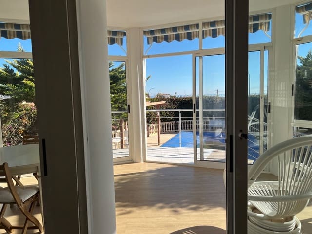 3 Zimmer Villa zu vermieten in El Campello mit Pool Garage - 2.200 € (Ref: 8060729)