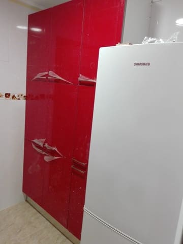 Apartamento de 3 habitaciones en Puerto Deportivo, Torrevieja en alquiler - 700 € (Ref: 8068286)