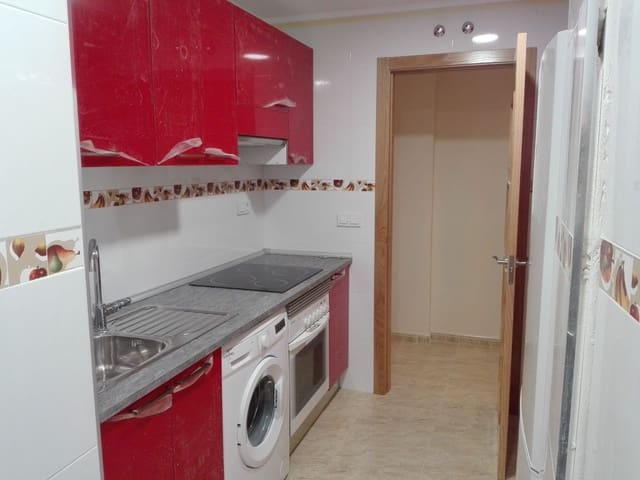 Apartamento de 3 habitaciones en Puerto Deportivo, Torrevieja en alquiler - 700 € (Ref: 8068286)