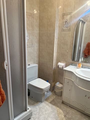 Apartamento de 3 habitaciones en Puerto Deportivo, Torrevieja en alquiler - 700 € (Ref: 8068286)