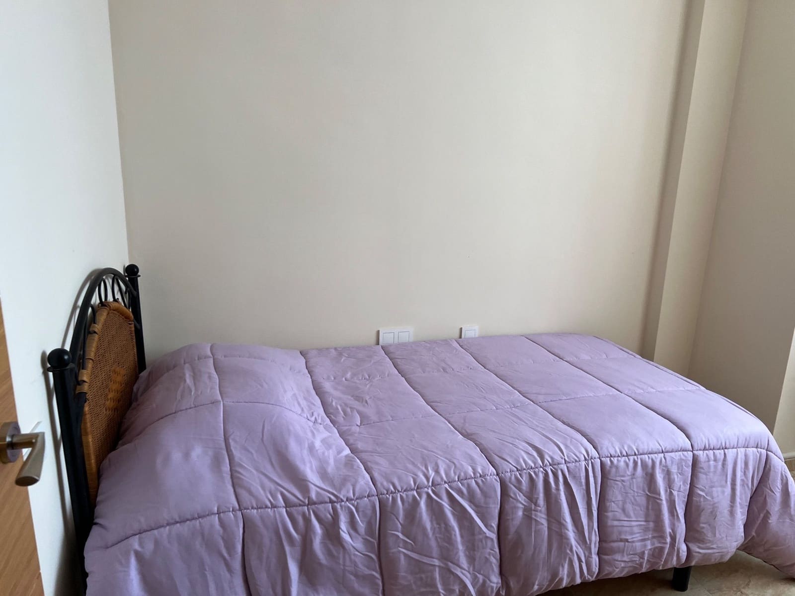 Apartamento de 3 habitaciones en Torrevieja en alquiler - 700 € (Ref: 8068286)