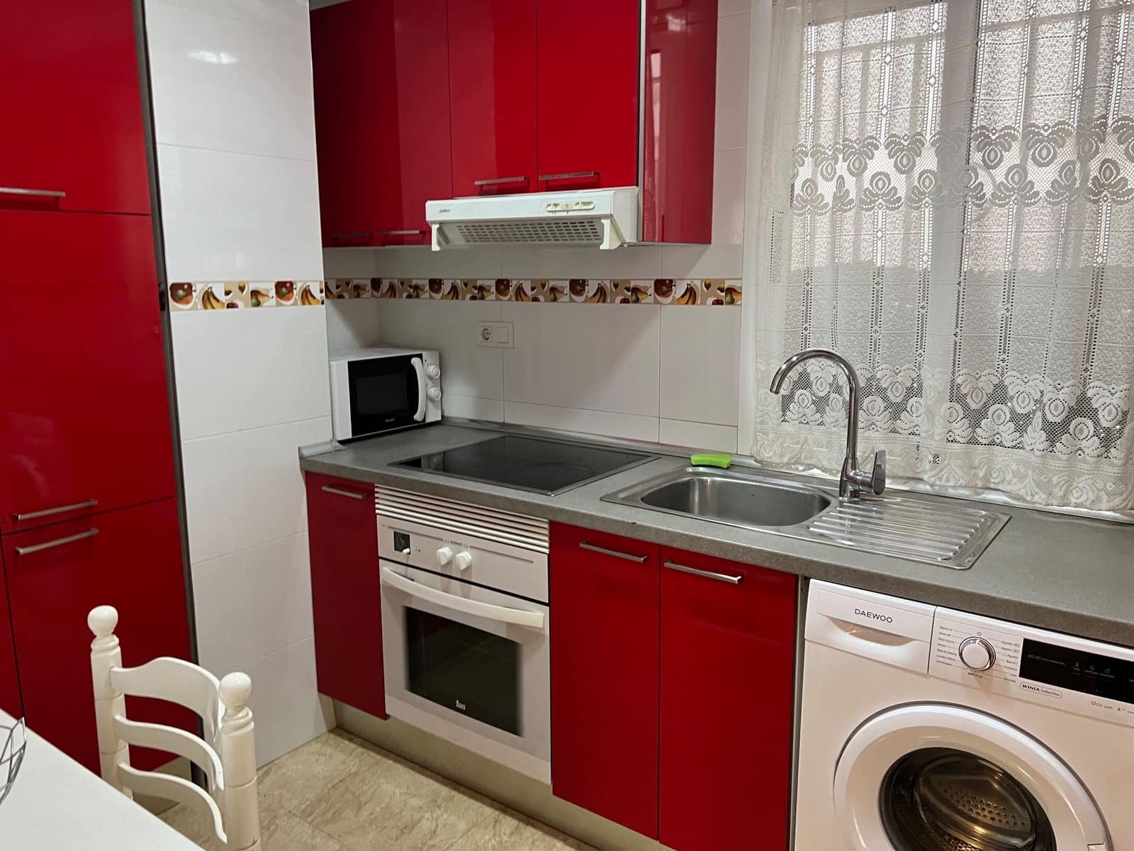Apartamento de 3 habitaciones en Torrevieja en alquiler - 700 € (Ref: 8068286)