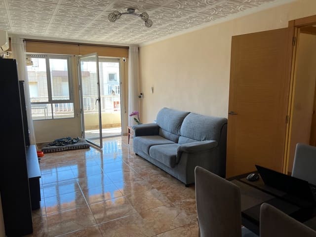 3 slaapkamer Appartement te huur in Centro, Torrevieja - € 700 (Ref: 8094109)
