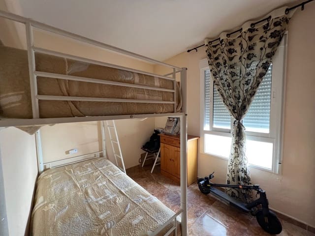 3 slaapkamer Appartement te huur in Centro, Torrevieja - € 700 (Ref: 8094109)