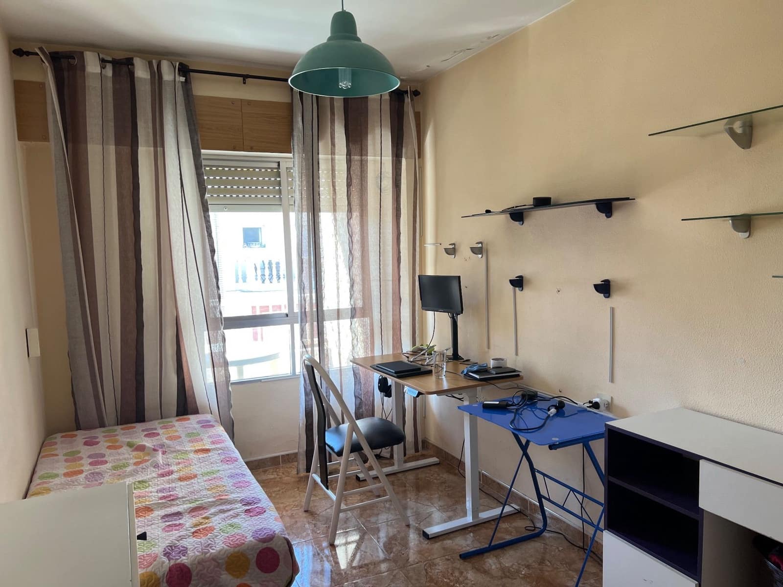 3 slaapkamer Appartement te huur in Torrevieja - € 700 (Ref: 8094109)
