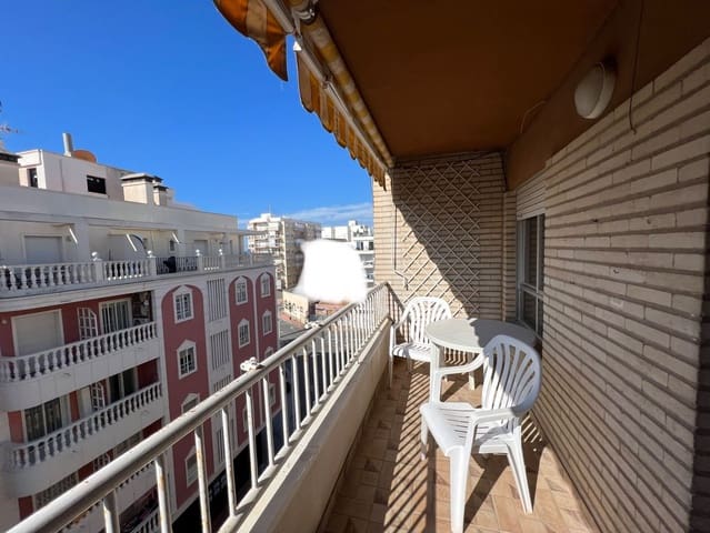 3 slaapkamer Appartement te huur in Centro, Torrevieja - € 700 (Ref: 8094109)