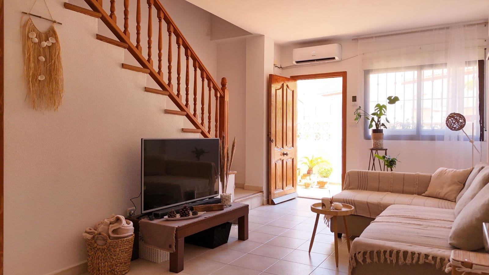 3 soverom Kjedet enebolig til salgs i Gran Alacant med svømmebasseng garasje - € 289 000 (Ref: 8104853)