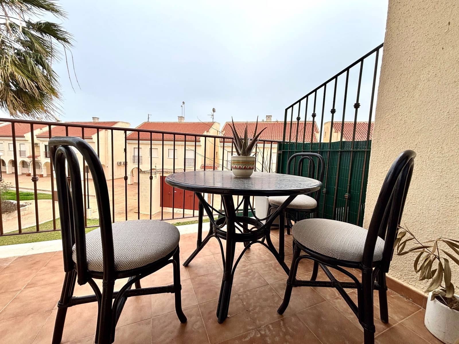 3 soverom Kjedet enebolig til salgs i Gran Alacant med svømmebasseng garasje - € 289 000 (Ref: 8104853)