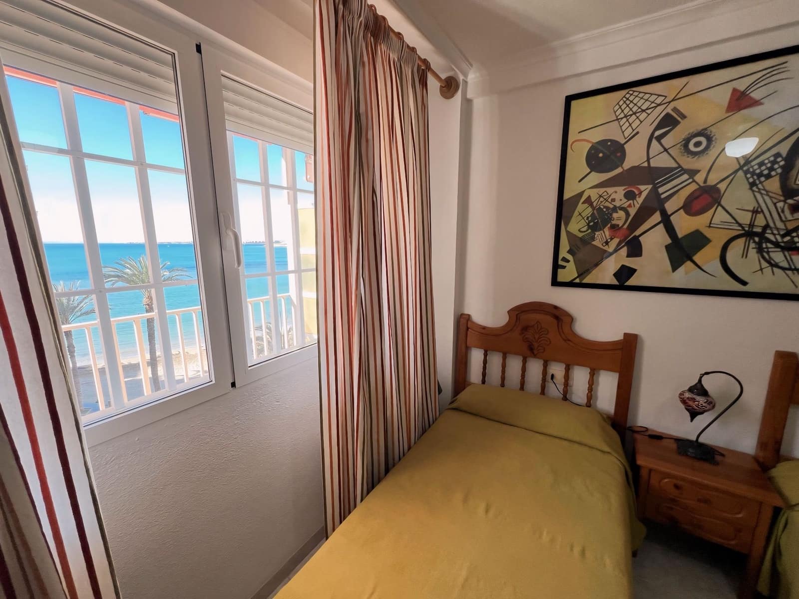 3 bedroom Apartment for rent in Torrevieja with garage - € 850 (Ref: 8131716)