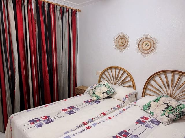 3 bedroom Apartment for rent in Playa del Cura, Torrevieja with garage - € 850 (Ref: 8131716)