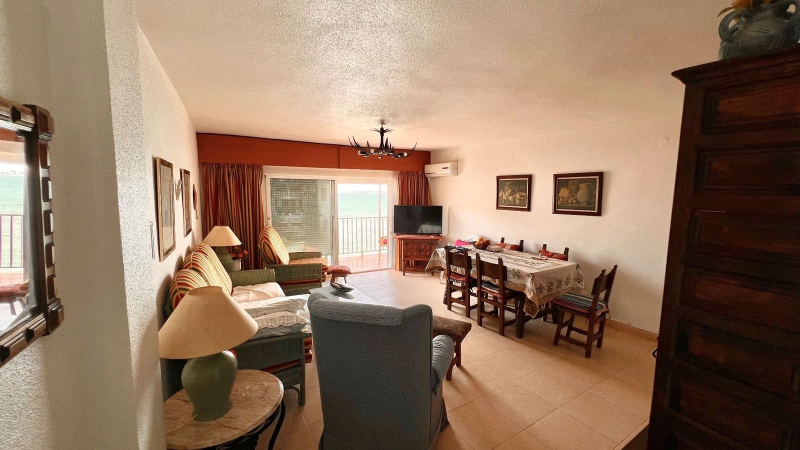 3 bedroom Apartment for rent in Torrevieja with garage - € 800 (Ref: 8347662)