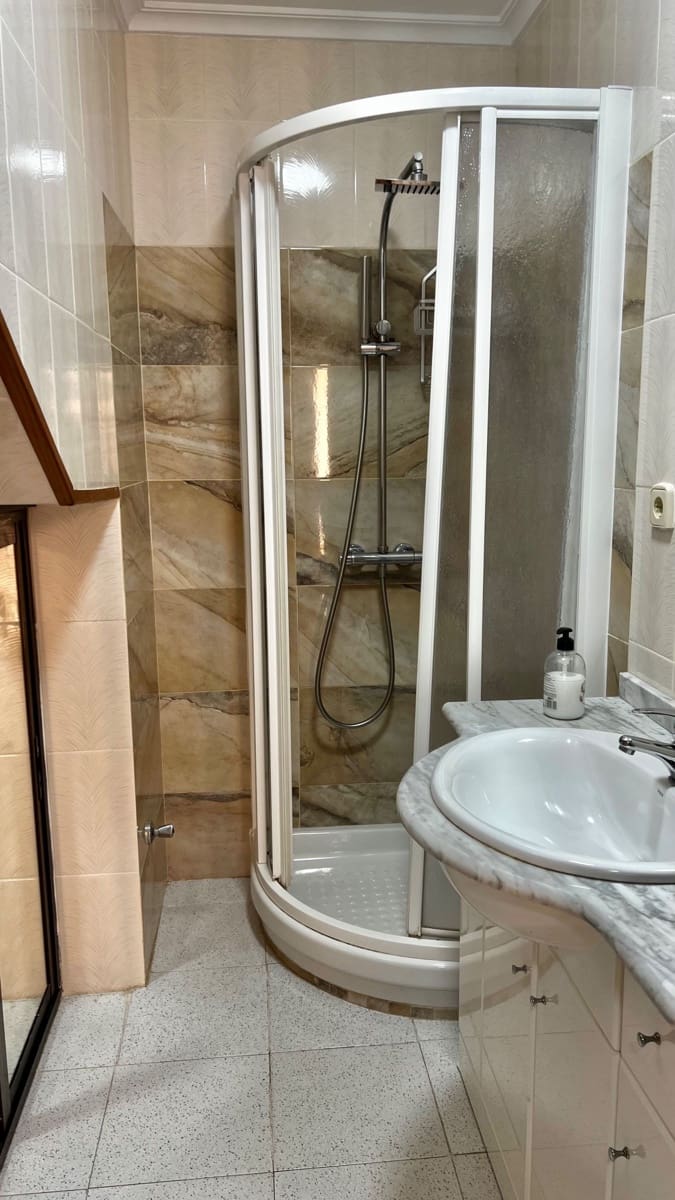 3 soverom Hus til leie i Arenales del Sol med svømmebasseng garasje - € 750 (Ref: 8372537)